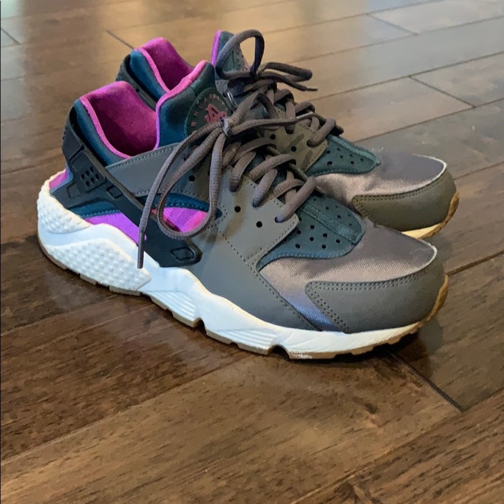 Nike Huarache Sneakers